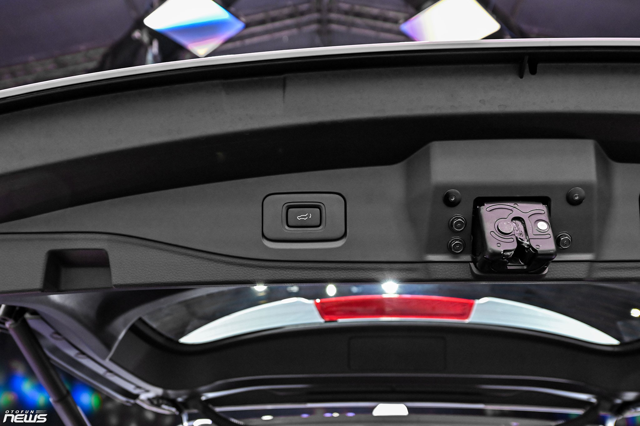 Chi tiết Isuzu mu-X 2025 - 