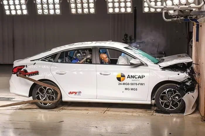 MG5 chỉ đạt 3 sao an toàn trong thử nghiệm từ tổ chức ANCAP MG5 đạt 3 sao an toàn từ tổ chức ANCAP