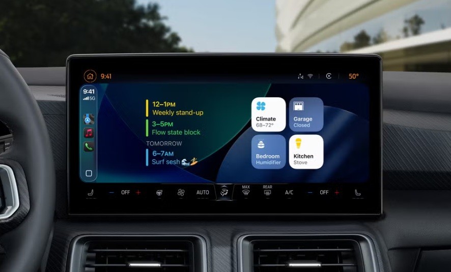 iOS 26 ra mắt, CarPlay lột xác với giao diện kính lỏng và tích hợp AI iOS 26 ra mắt