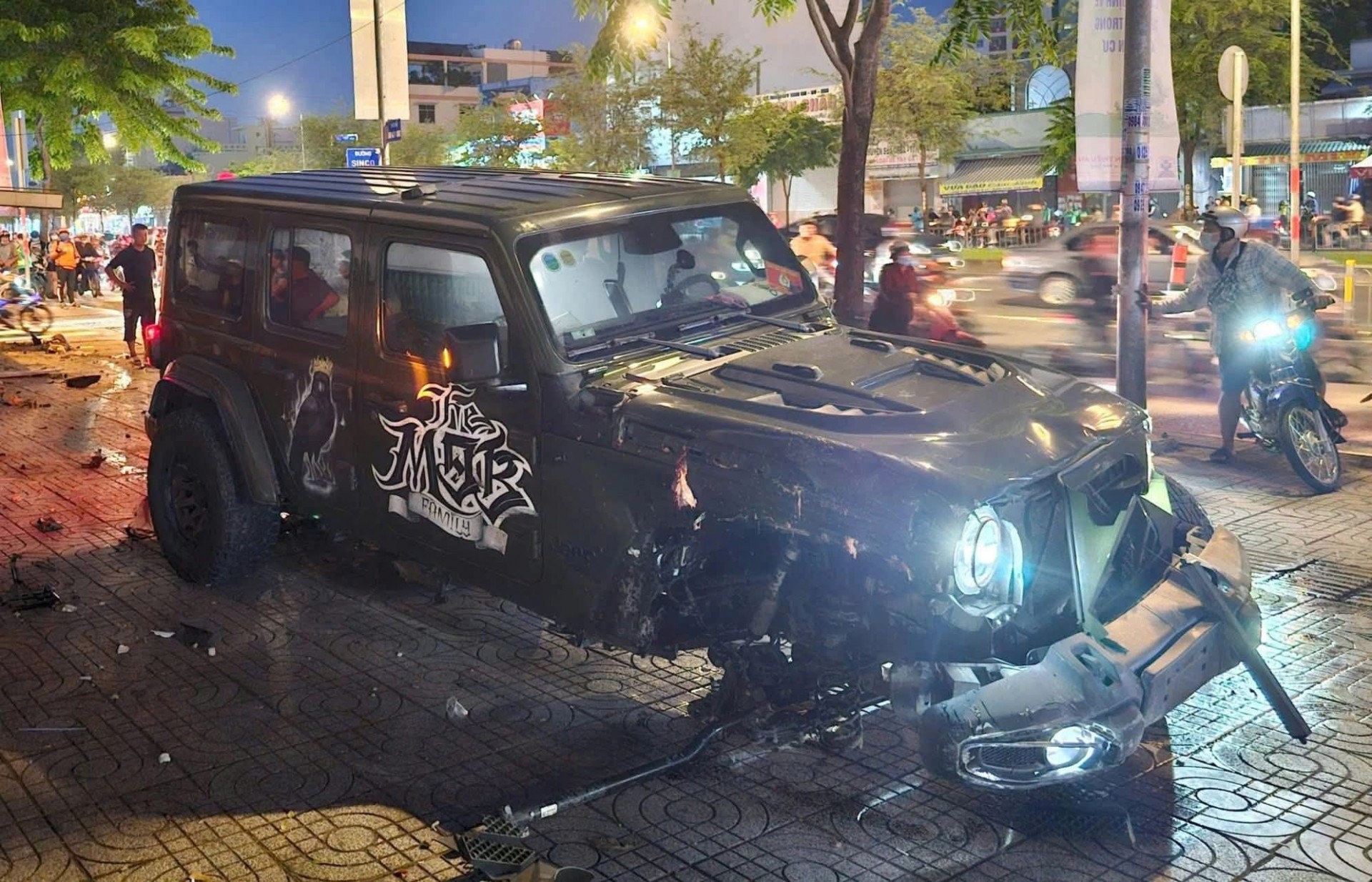 danh tính chủ xe Jeep Wrangler gây tai nạn 15/6
