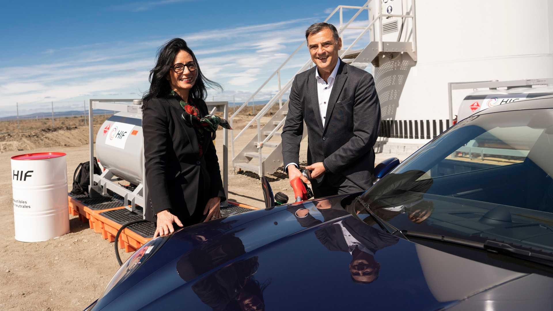 Giám đốc kỹ thuật Lamborghini: Nhiên liệu tổng hợp có thể là cứu tinh của động cơ đốt trong Giám đốc kỹ thuật Lamborghini: Nhiên liệu tổng hợp có thể là cứu tinh của động cơ đốt trong
