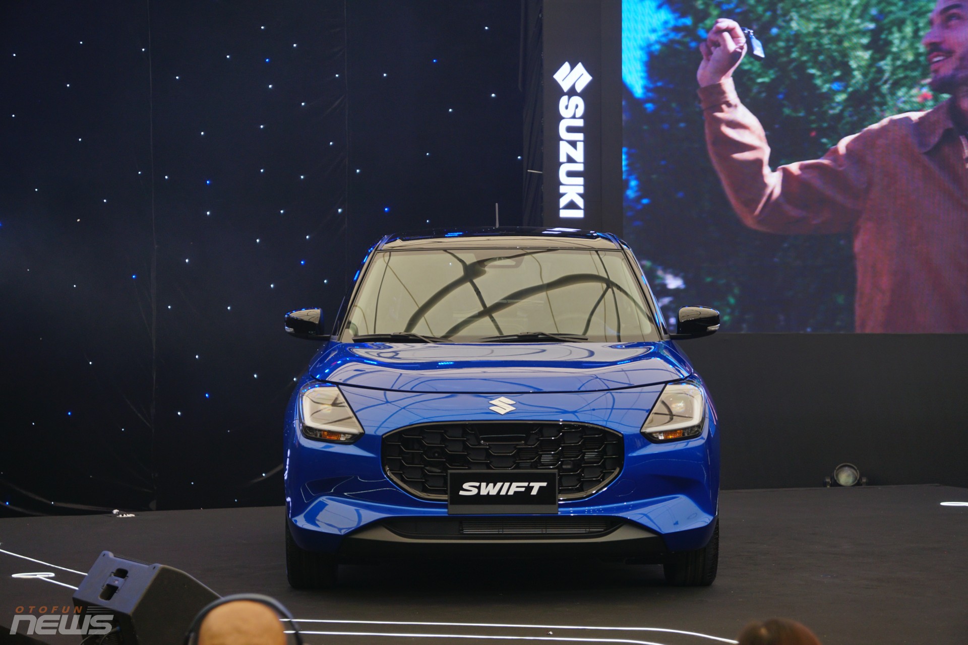 undefined Suzuki Swift 2025 nhập khẩu từ Nhật, giữ nguyên giá 569 triệu đồng