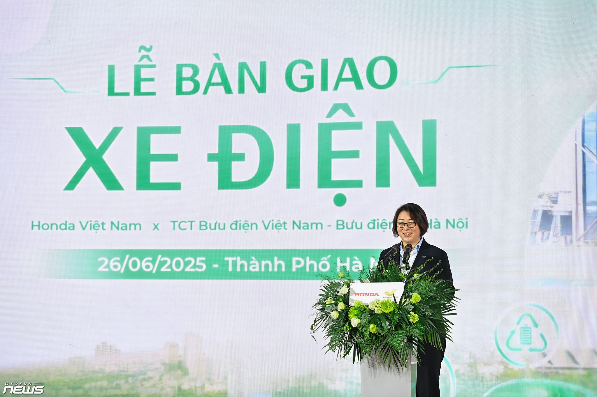 Honda Việt Nam bàn giao 205 xe máy điện Benly e: cho Bưu điện Việt Nam