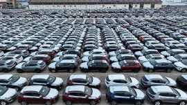 Ngành ô tô Trung Quốc thổi phồng lượng tiêu thụ ô tô bằng chiêu xuất khẩu 