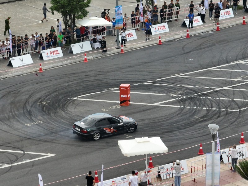 Drift Show đỉnh cao của team Teacher hứa hẹn “đốt nóng” Hạ Long giữa tháng 7 Nghẹt thở với Drift Show mãn nhãn tại Hạ Long