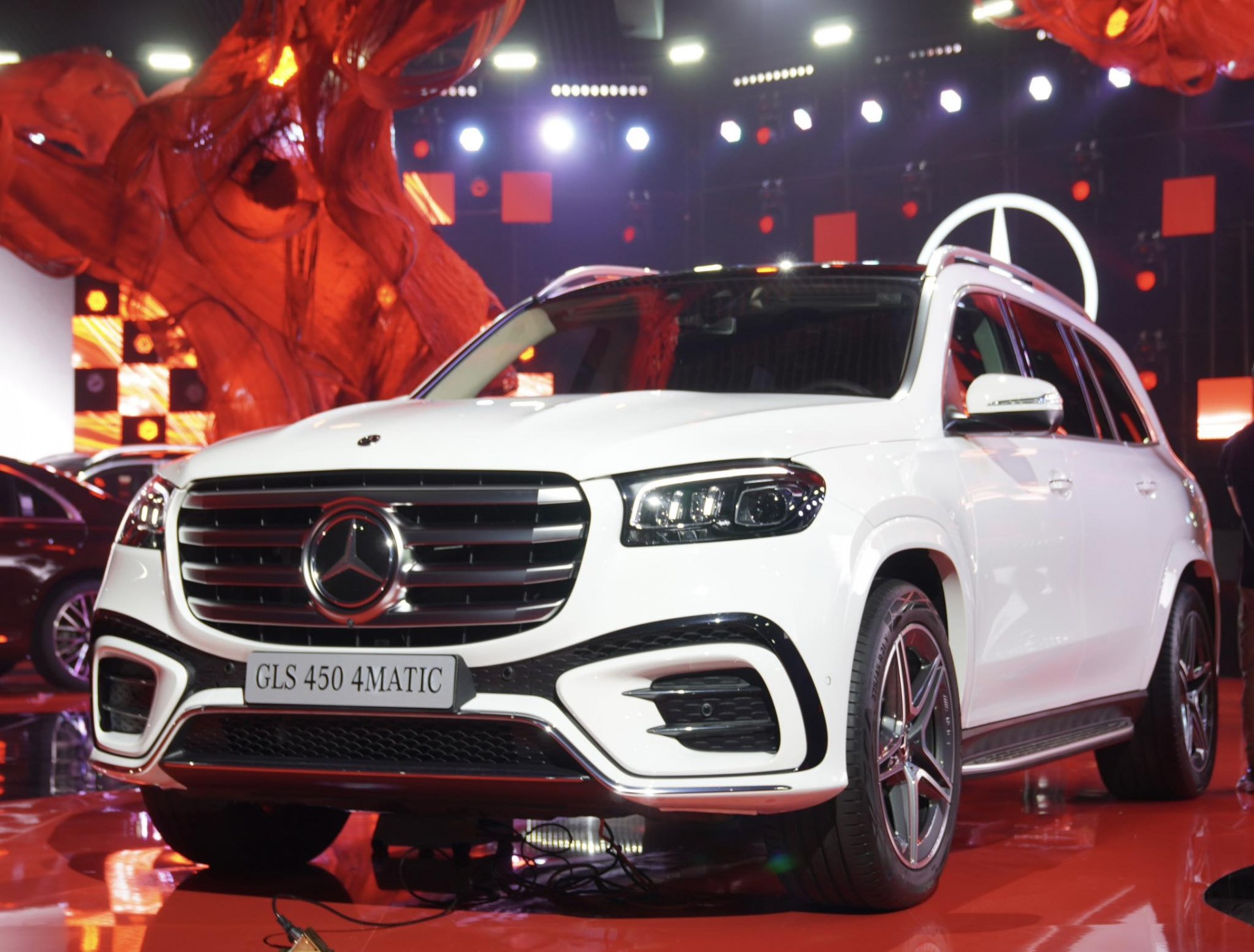 Mercedes-Benz GLS 450 và Maybach GLS 600 phiên bản nâng cấp 2025 ra mắt Mercedes-Benz GLS 450 và Maybach GLS 600 phiên bản nâng cấp 2025 ra mắt
