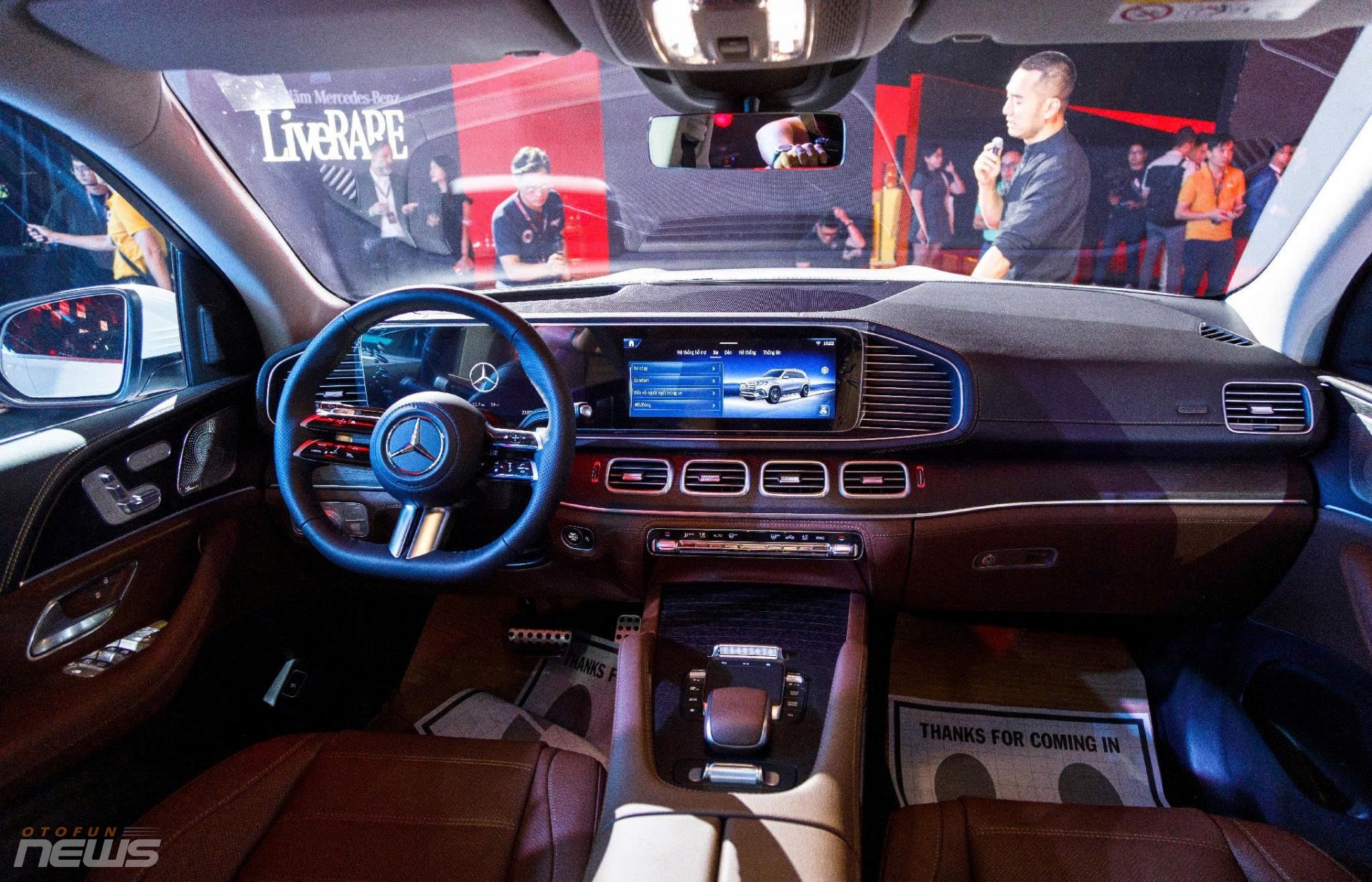 Mercedes-Benz GLS 450 và Maybach GLS 600 phiên bản nâng cấp 2025 ra mắt Mercedes-Benz GLS 450 và Maybach GLS 600 phiên bản nâng cấp 2025 ra mắt