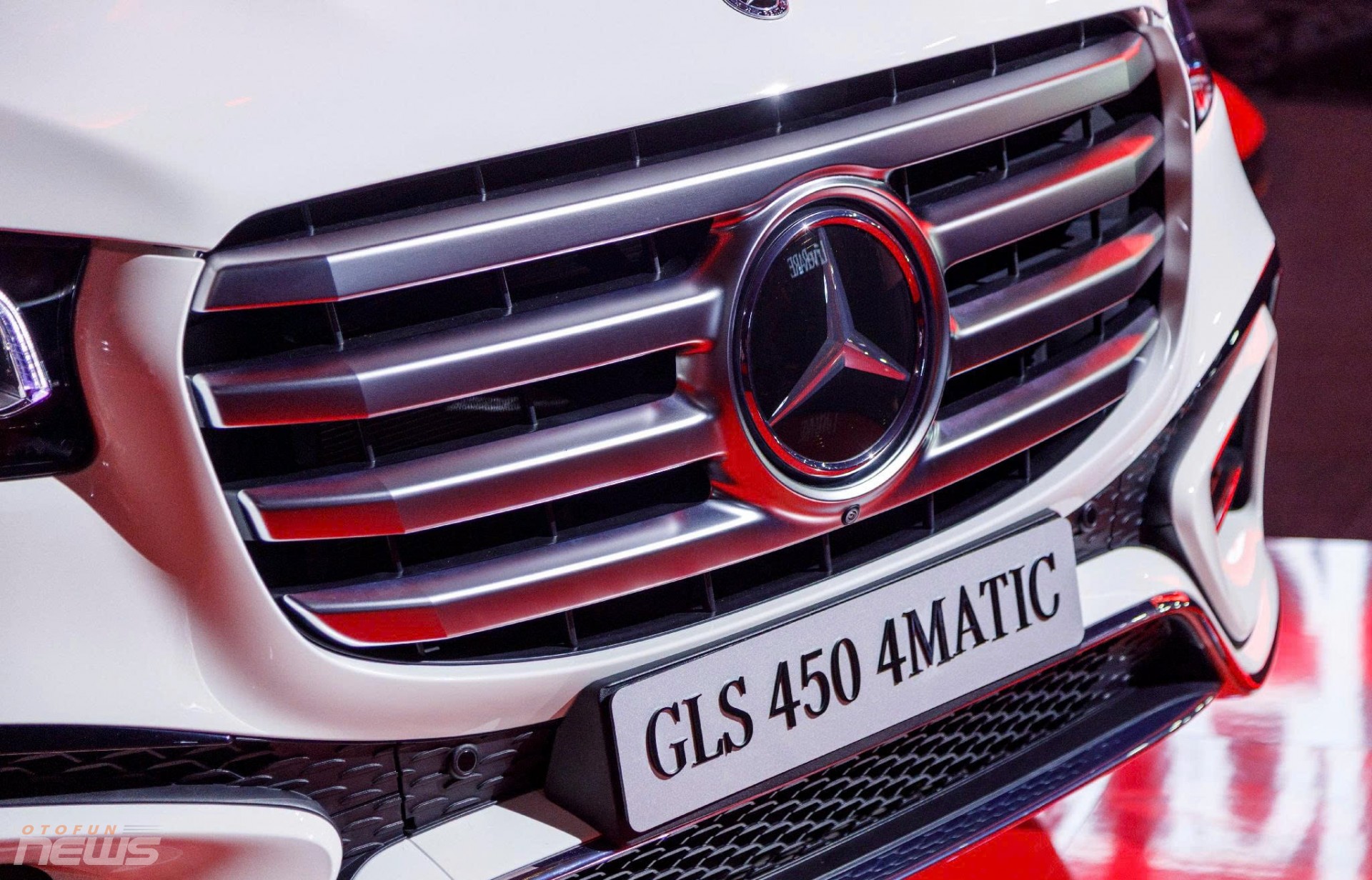 Mercedes-Benz GLS 450 và Maybach GLS 600 phiên bản nâng cấp 2025 ra mắt Mercedes-Benz GLS 450 và Maybach GLS 600 phiên bản nâng cấp 2025 ra mắt