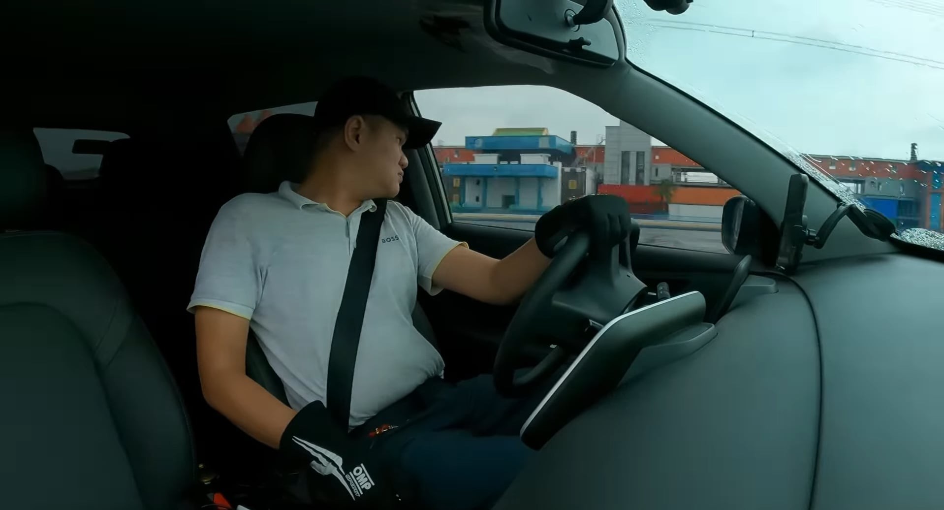 Nguyễn Hùng Đăng Khoa 'thích là nhích' bước vào đường đua Gymkhana PVOIL Cup 2025 Nguyễn Hùng Đăng Khoa 'thích là nhích' bước vào đường đua Gymkhana PVOIL Cup 2025