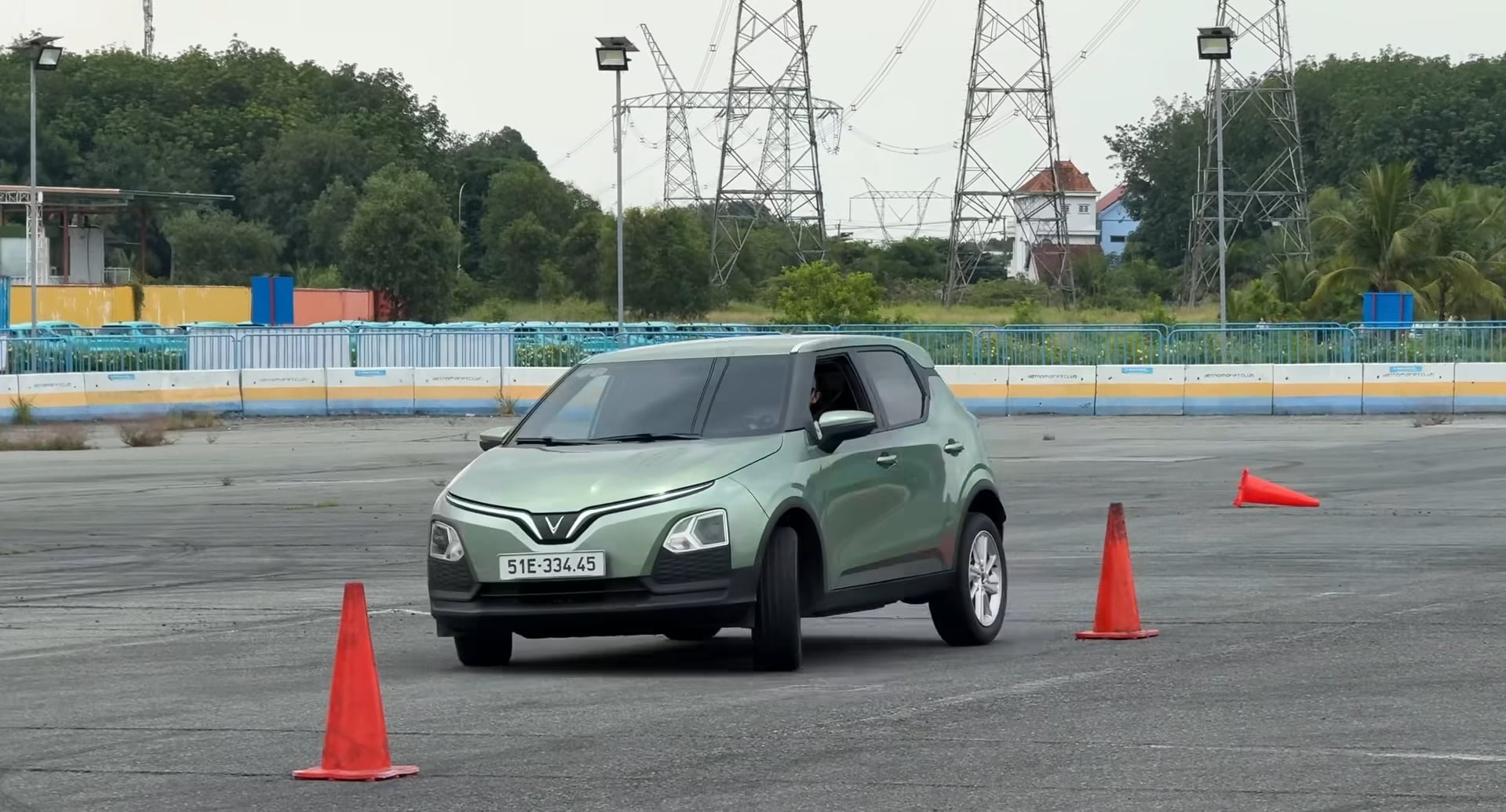 Nguyễn Hùng Đăng Khoa 'thích là nhích' bước vào đường đua Gymkhana PVOIL Cup 2025 Nguyễn Hùng Đăng Khoa 'thích là nhích' bước vào đường đua Gymkhana PVOIL Cup 2025