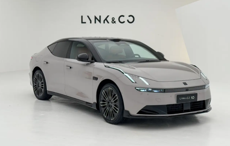 Mẫu PHEV Lynk & Co 10 EM-P được vén màn, tổng công suất mạnh 523 mã lực Mẫu PHEV Lynk & Co 10 EM-P được vén màn, tổng công suất mạnh 523 mã lực