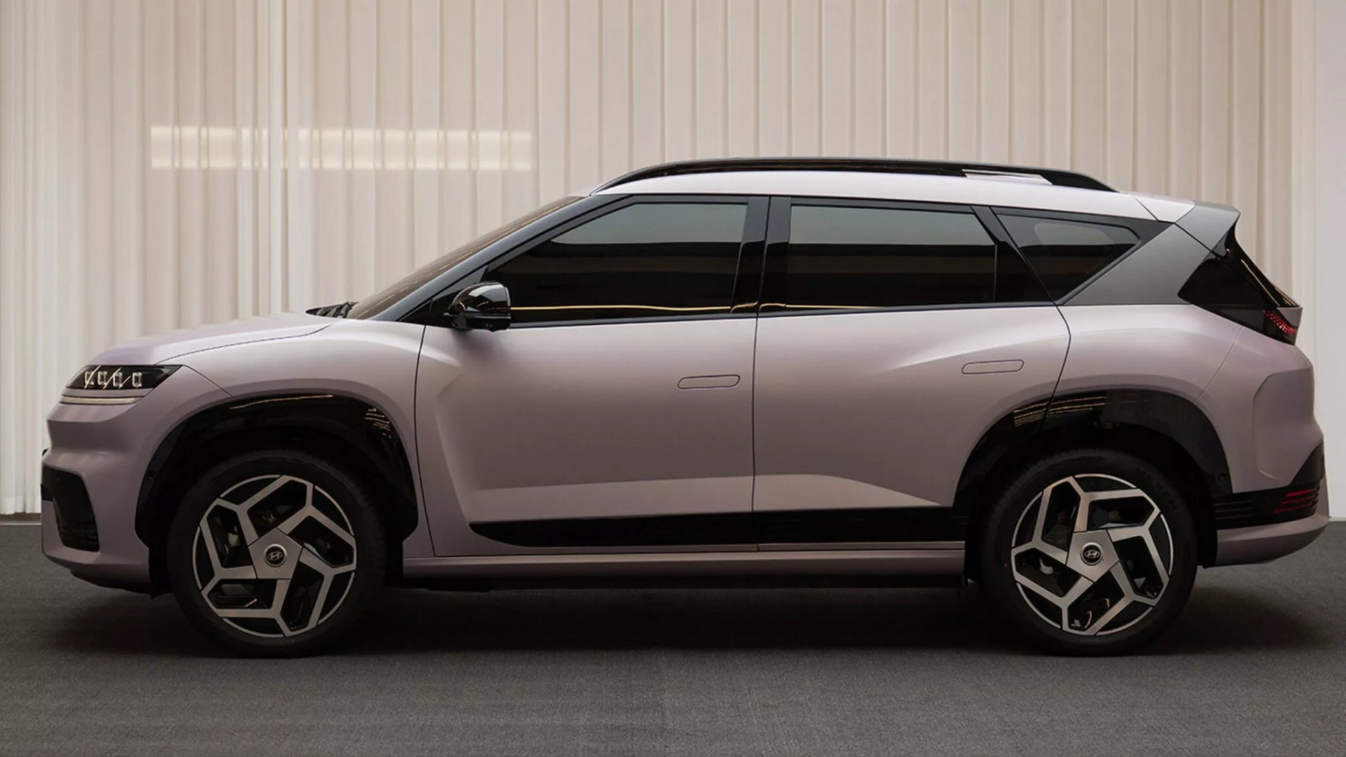 SUV điện Hyundai Elexio hé lộ hình ảnh ngoại thất và nội thất, gồm màn hình lớn 27 inch đánh giá SUV điện Hyundai Elexio