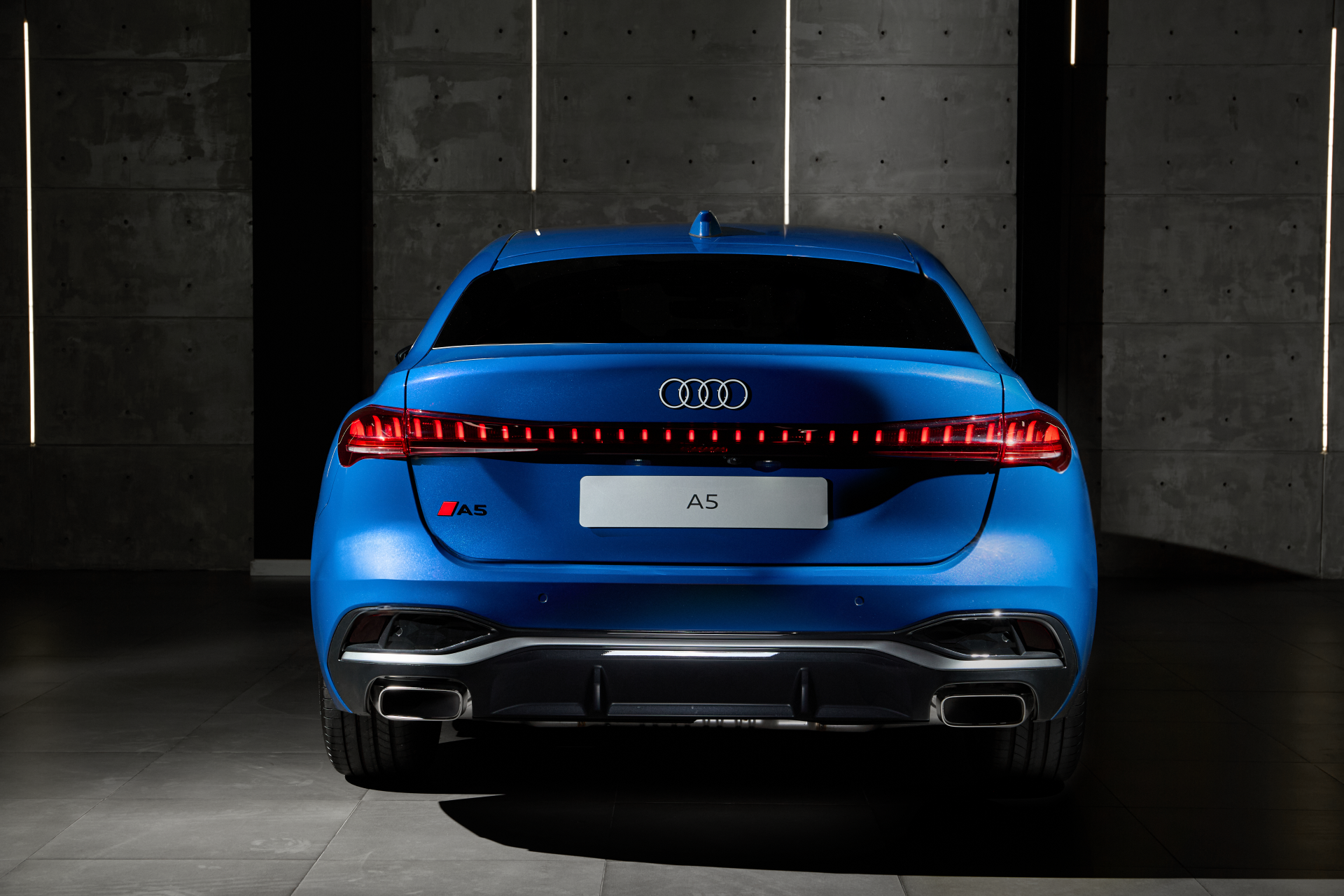 Audi A5 thế hệ mới và SUV điện Audi Q6 e-tron ra mắt thị trường Việt Nam Audi A5 thế hệ mới và SUV điện Audi Q6 e-tron ra mắt thị trường Việt Nam