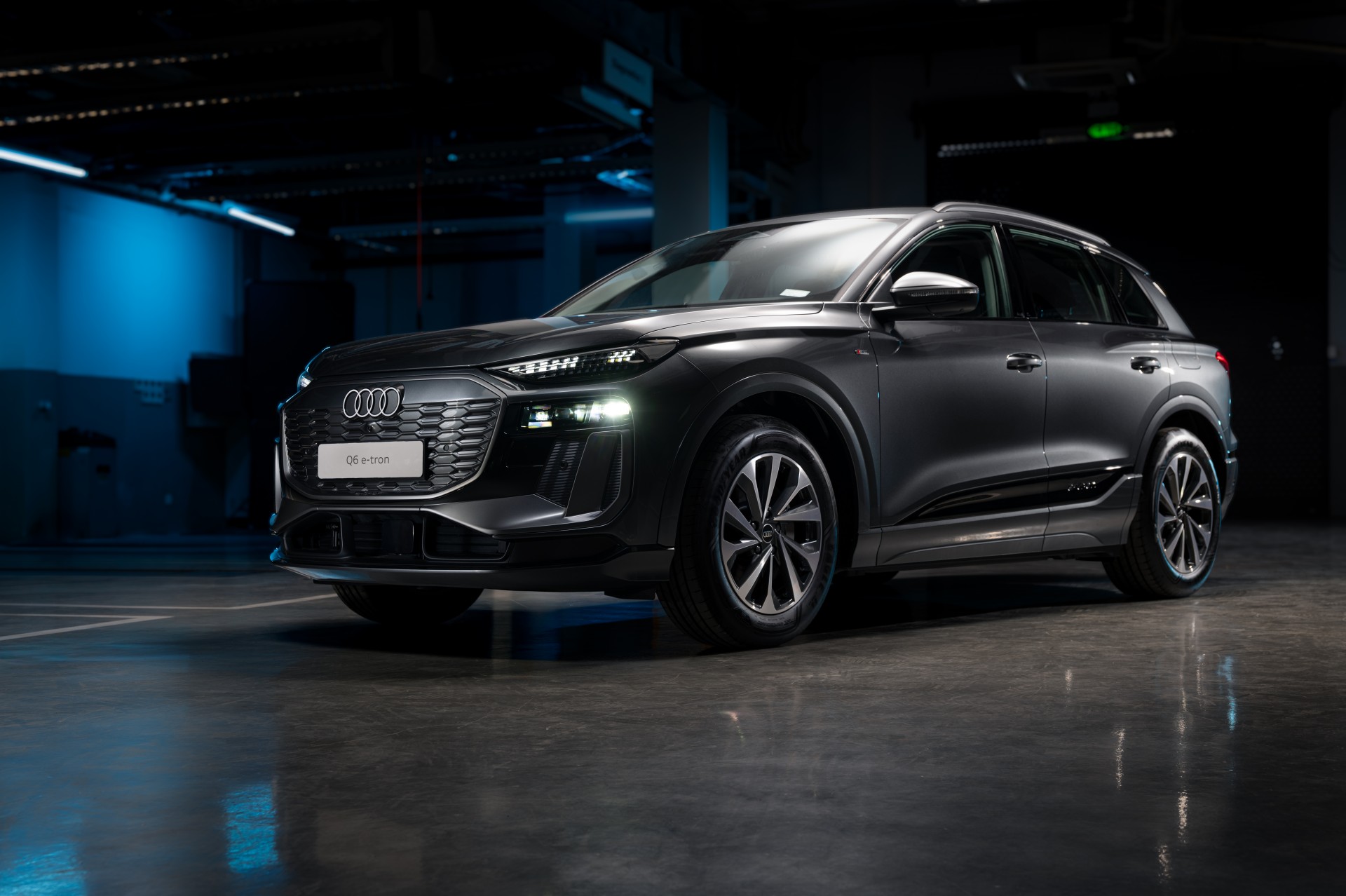 Audi A5 thế hệ mới và SUV điện Audi Q6 e-tron ra mắt thị trường Việt Nam Audi A5 thế hệ mới và SUV điện Audi Q6 e-tron ra mắt thị trường Việt Nam