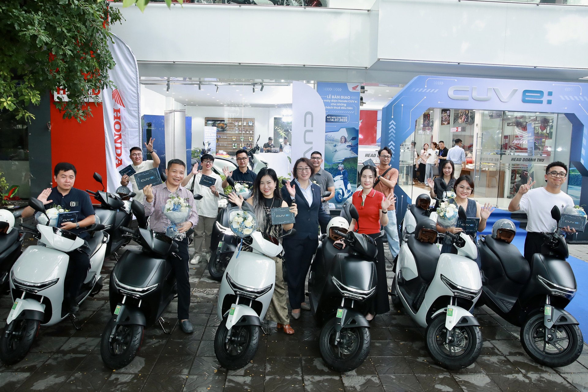 Bắt đầu cho khách hàng thuê xe máy điện Honda CUV e: thuê xe máy điện Honda CUV e: