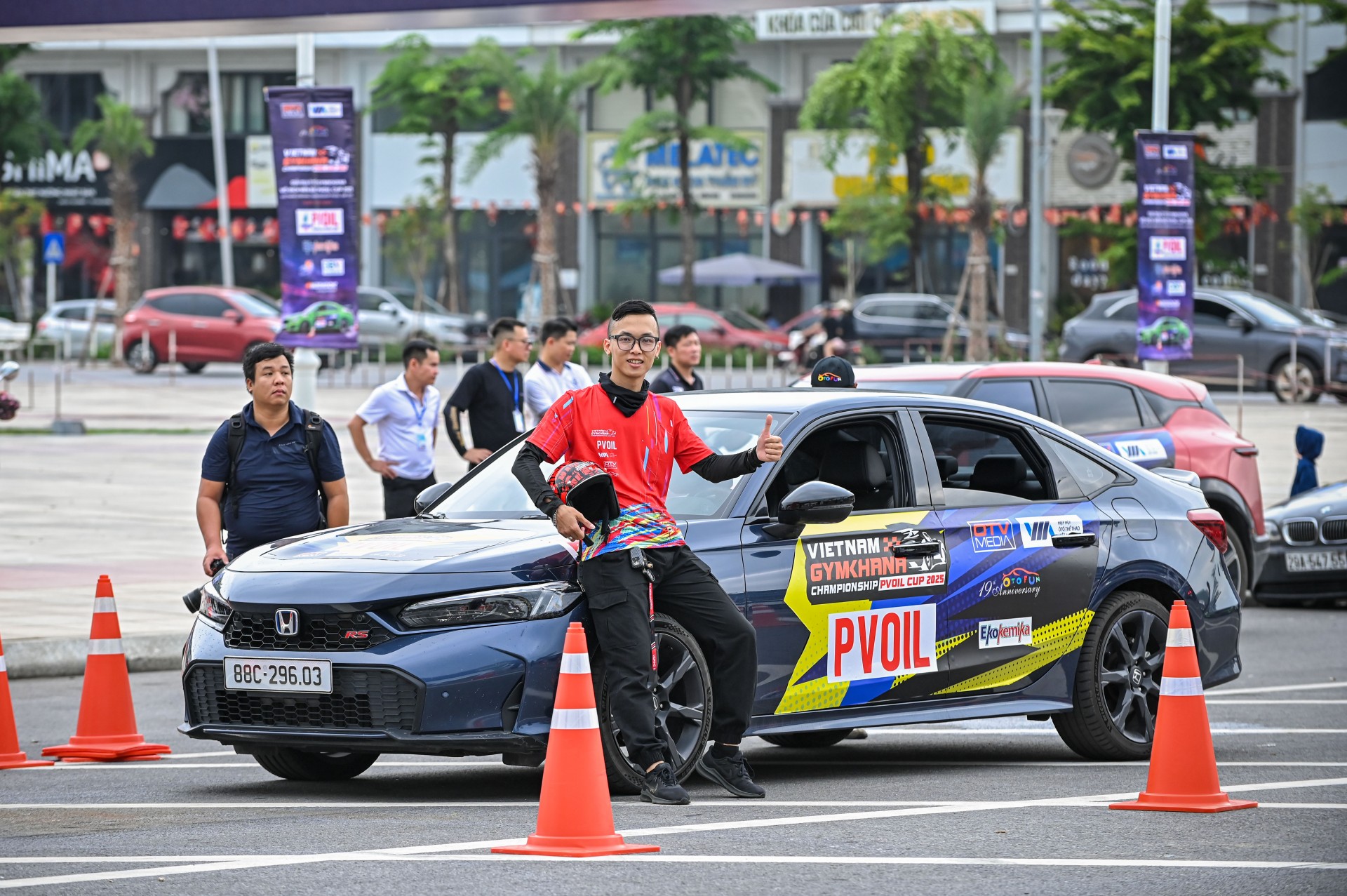 Honda Civic e: HEV RS phô diễn sức mạnh tại PVOIL VGC Miền Bắc 2025 Honda Civic e: HEV RS phô diễn sức mạnh tại PVOIL VGC Miền Bắc 2025