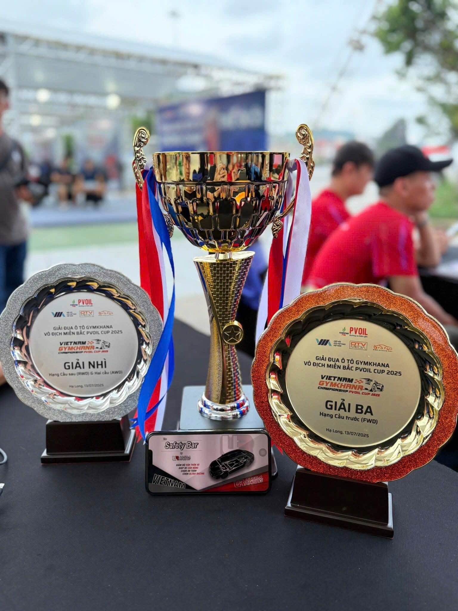 Ultra Racing Team “phá đảo” PVOIL VGC Miền Bắc 2025 Ultra Racing Team “phá đảo” PVOIL VGC Miền Bắc 2025