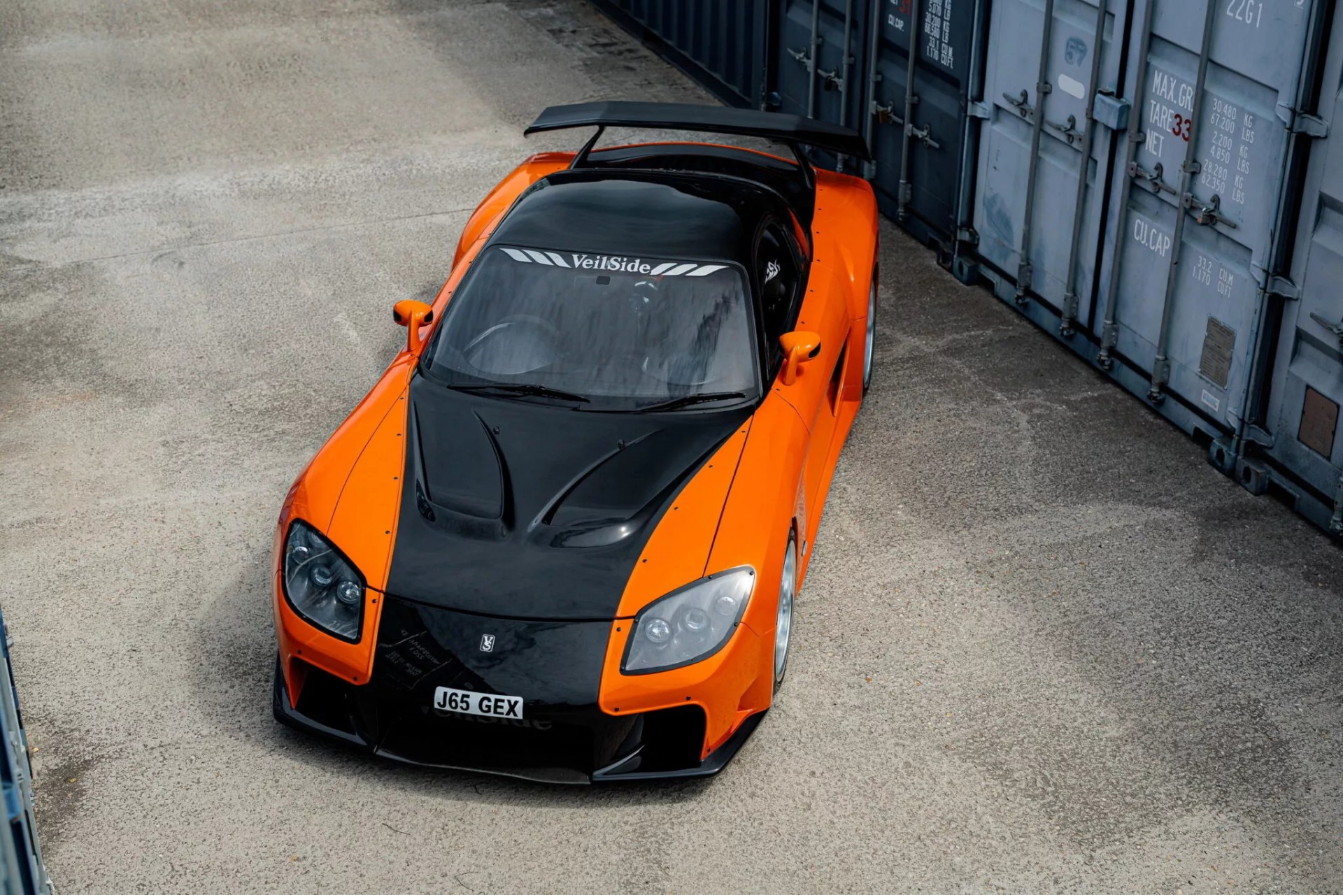 Chiếc Mazda RX-7 trong phim Fast & Furious