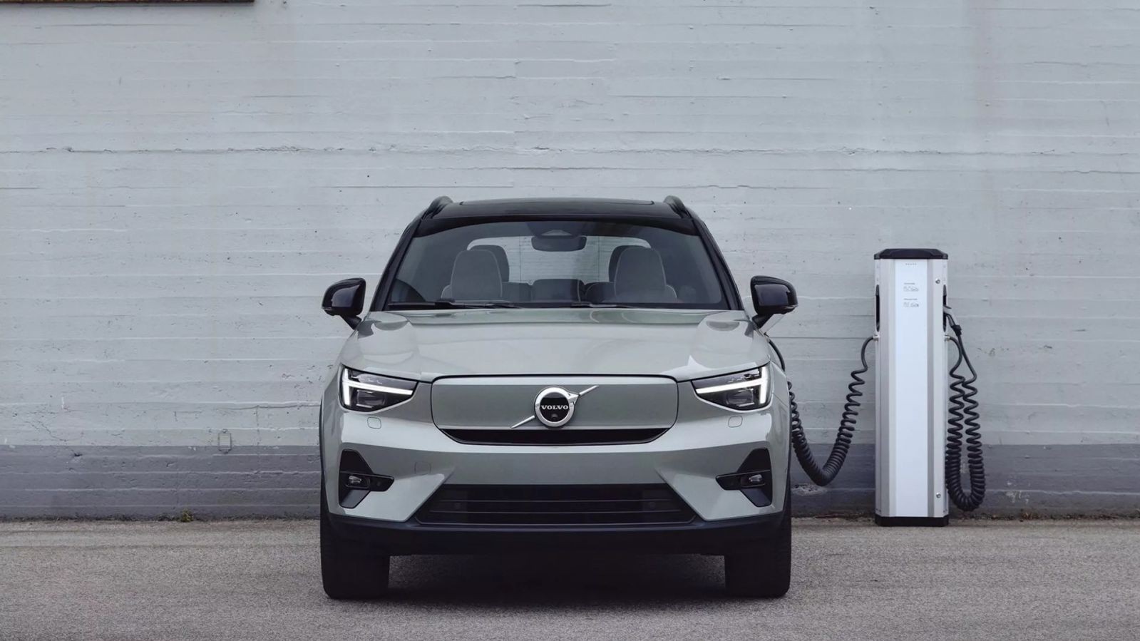 Volvo bị kiện tập thể tại Mỹ vì lỗi xe điện tự tăng tốc