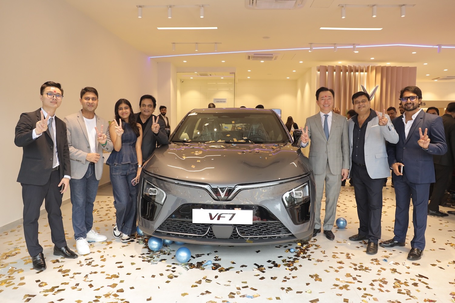 Hãng xe Việt mở showroom đầu tiên tại quốc gia đông dân nhất thế giới, kế hoạch 35 cửa hàng trong 6 tháng cuối năm 2025 VinFast mở hơn 30 showroom tại Ấn Độ năm 2025