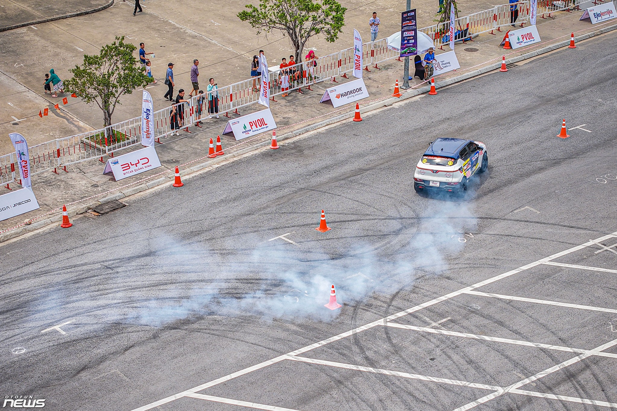Lễ hội Xe Fun Wheels Festival Hạ Long 2025 - Bữa đại tiệc của những người yêu xe