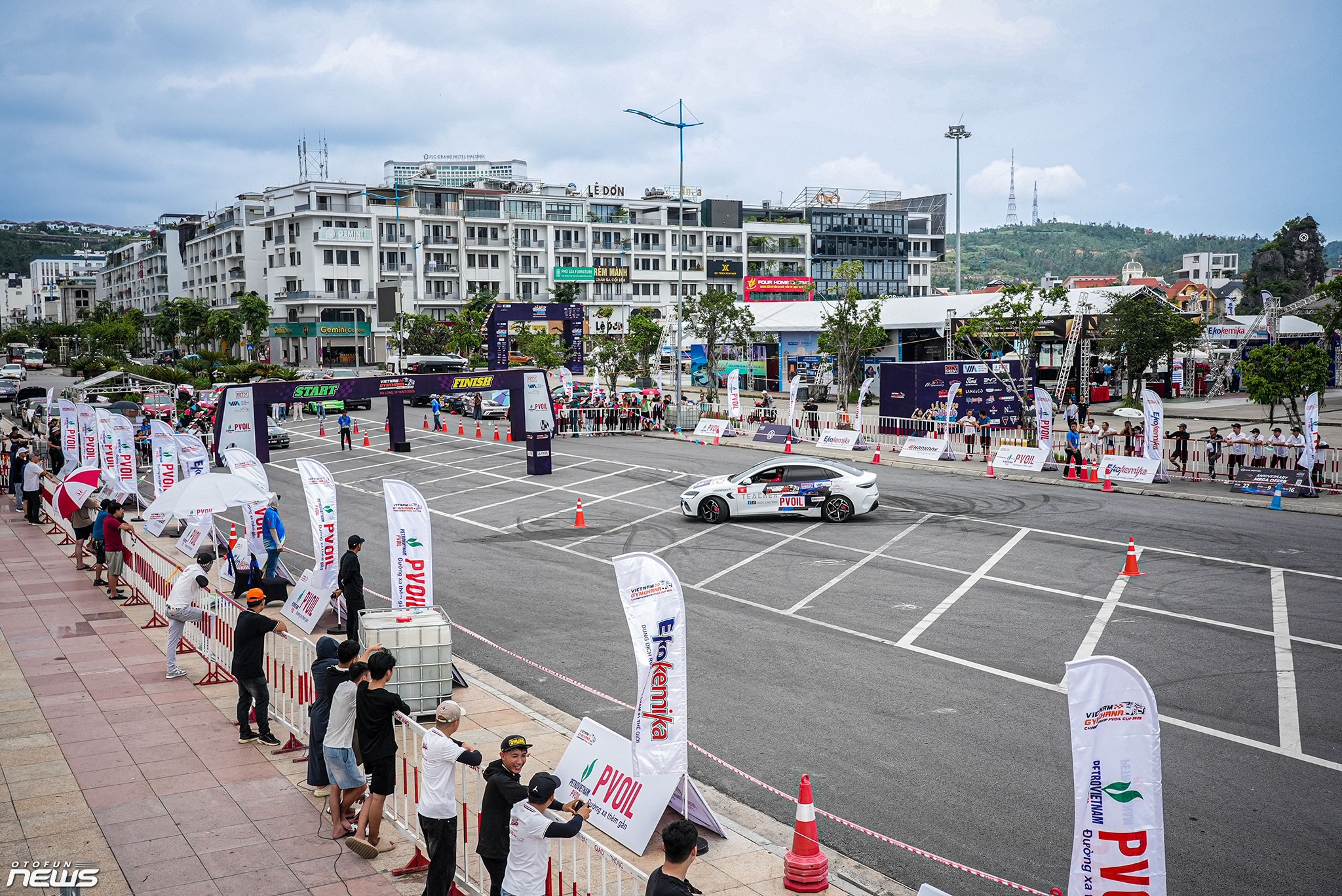 Lễ hội Xe Fun Wheels Festival Hạ Long 2025 - Bữa đại tiệc của những người yêu xe