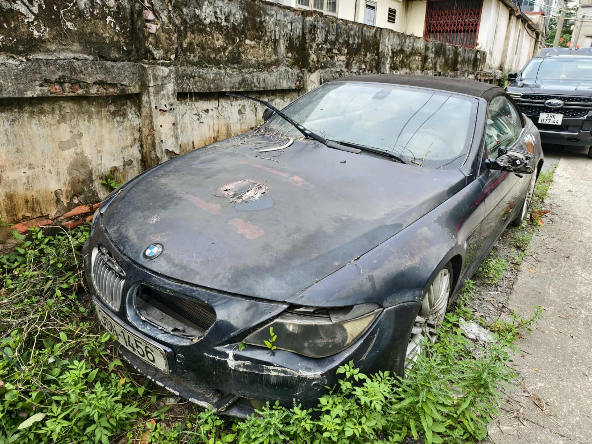 Chủ nhân chiếc BMW Alpina B6 bỏ hoang ở Hà Nội từng là một đại gia ngành thép? BMW Alpina B6 bỏ hoang ở Hà Nội
