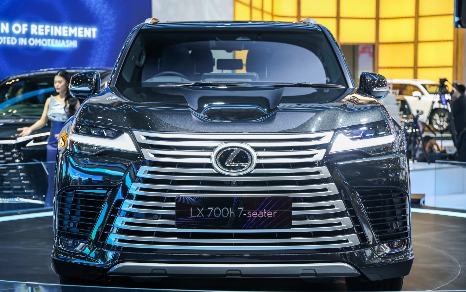Lexus LX 700h ra mắt, SUV hạng sang giá gần 240.000 USD