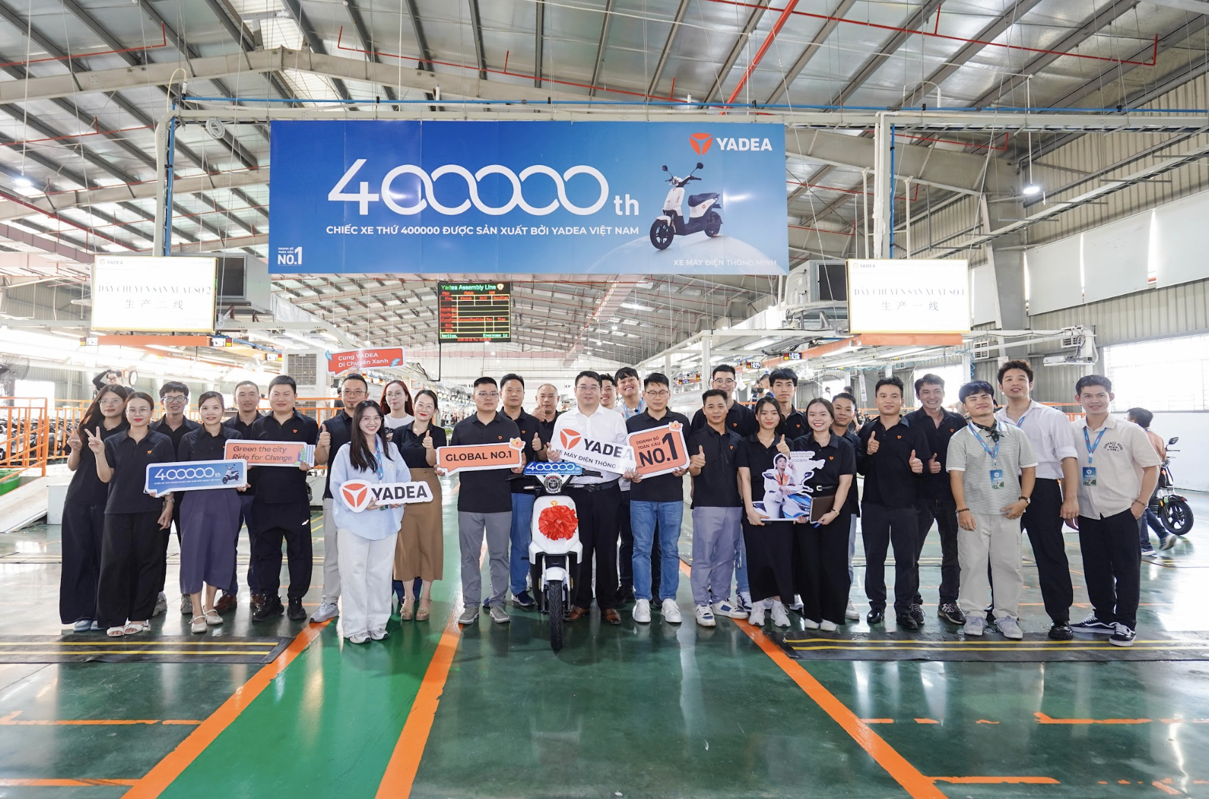 Nhà máy Yadea cán mốc 400.000 xe máy điện xuất xưởng tại Việt Nam Nhà máy Yadea cán mốc 400.000 xe máy điện