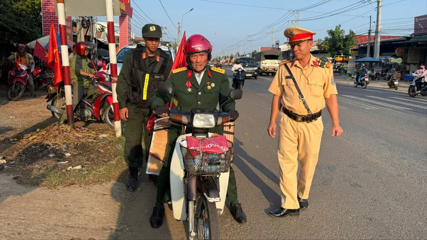 Những hành trình “đặc biệt” về với Thủ đô Hà Nội trong ngày Tết Độc lập 2/9 Những hành trình “đặc biệt” về với Thủ đô Hà Nội trong ngày Tết Độc lập 2/9