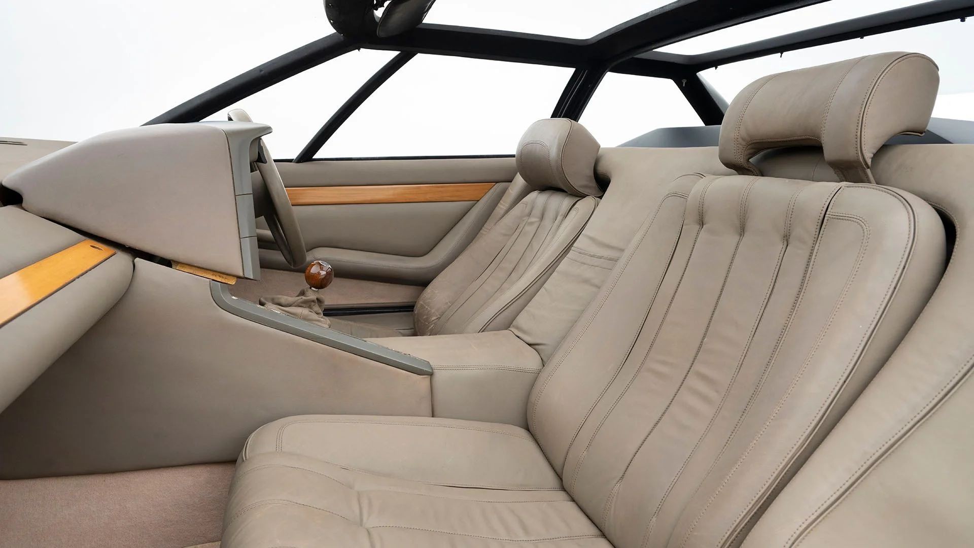 Lotus Etna 1984 'Bóng ma' của lịch sử Lotus sắp tái xuất với giá 400.000 USD Lotus Etna 1984 sắp tái xuất