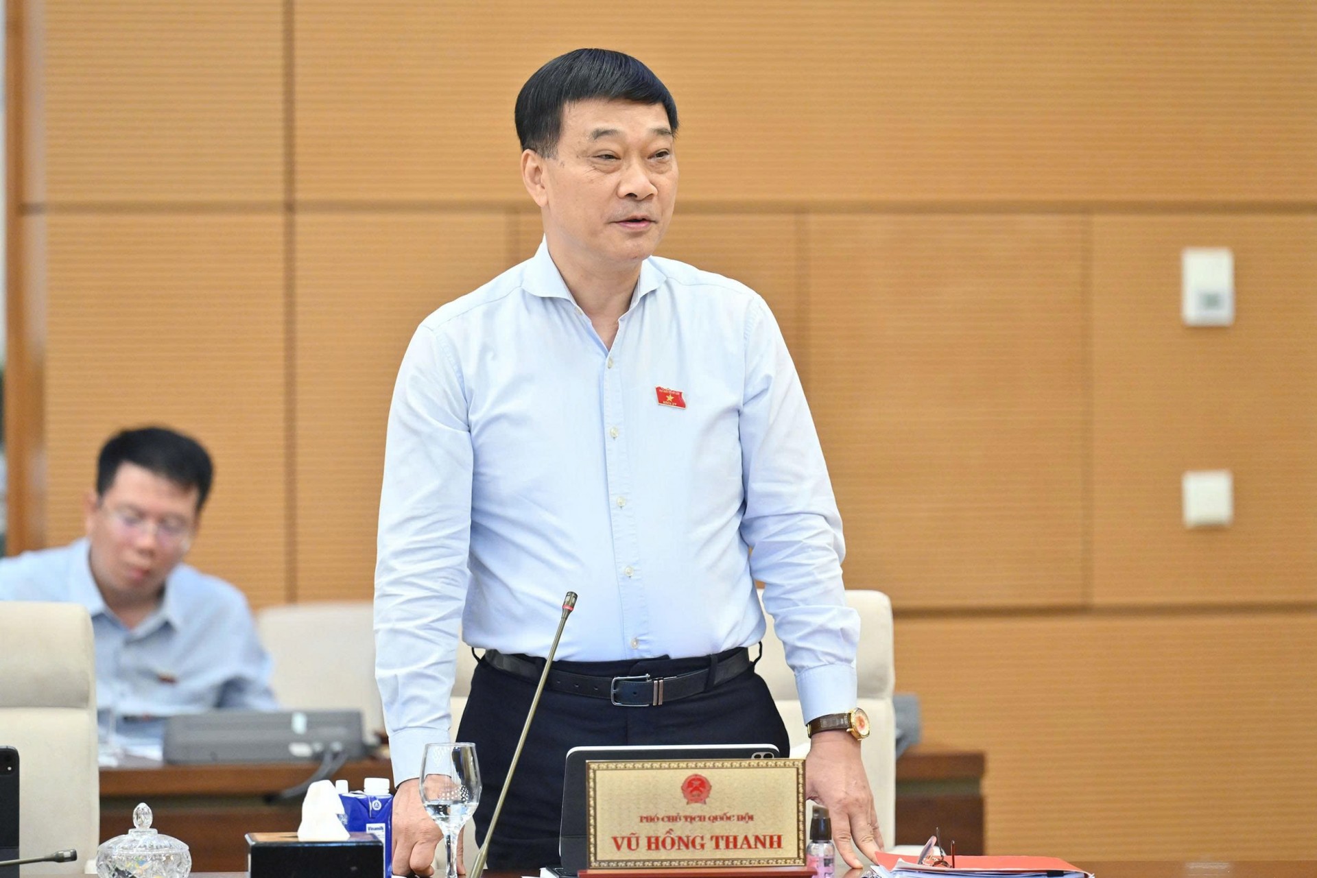 Đường Vành đai 1 Hà Nội dài bao nhiêu km? Bắt đầu từ đâu? Phó chủ tịch Quốc hội Vũ Hồng Thanh phát biểu tại phiên họp.