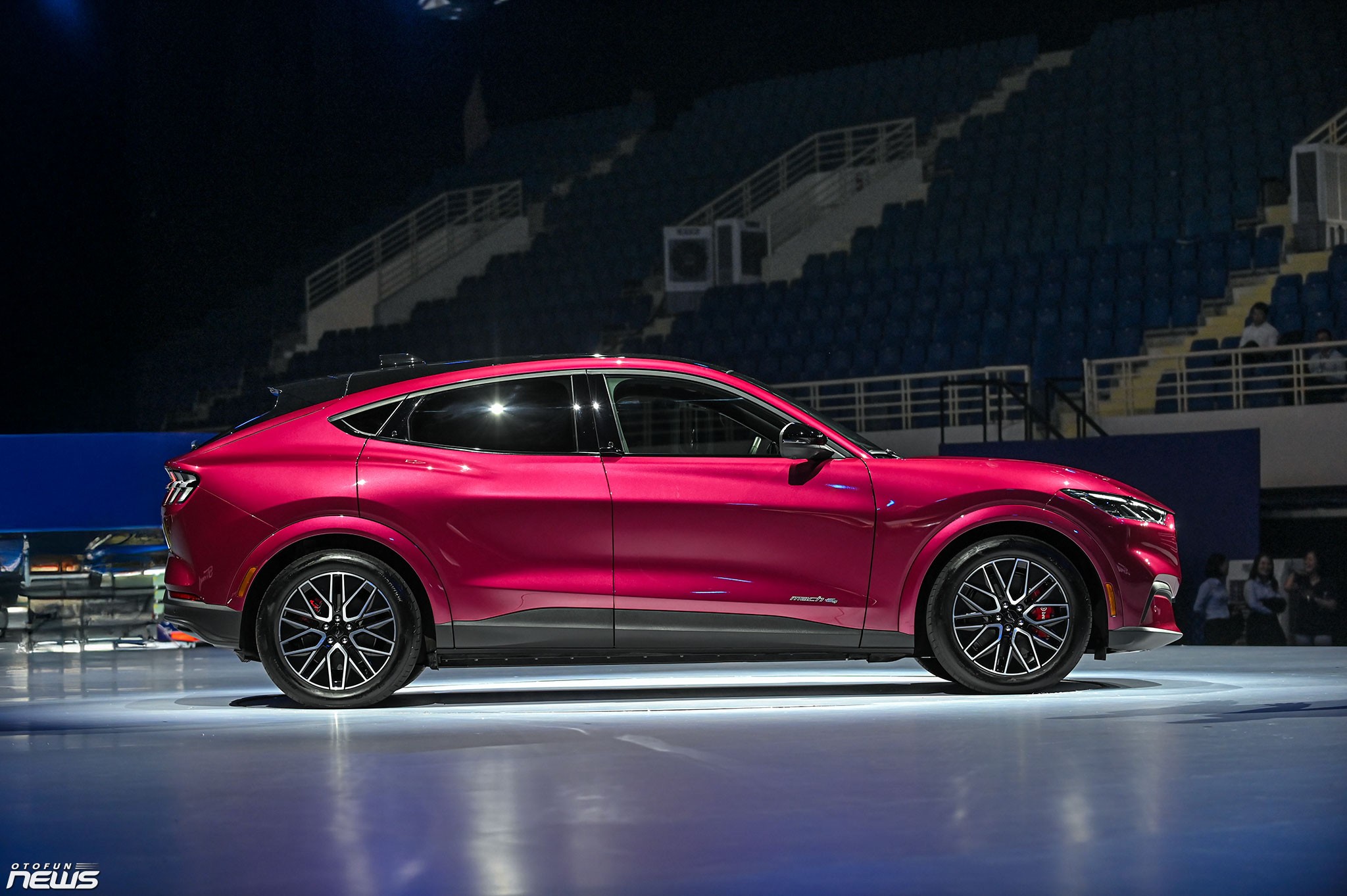 Ford Mustang Mach-E - Di sản của dòng xe cơ bắp Mỹ trong một mẫu xe SUV điện Ford Mustang Mach-E - Di sản của dòng xe cơ bắp Mỹ trong một mẫu xe SUV điện