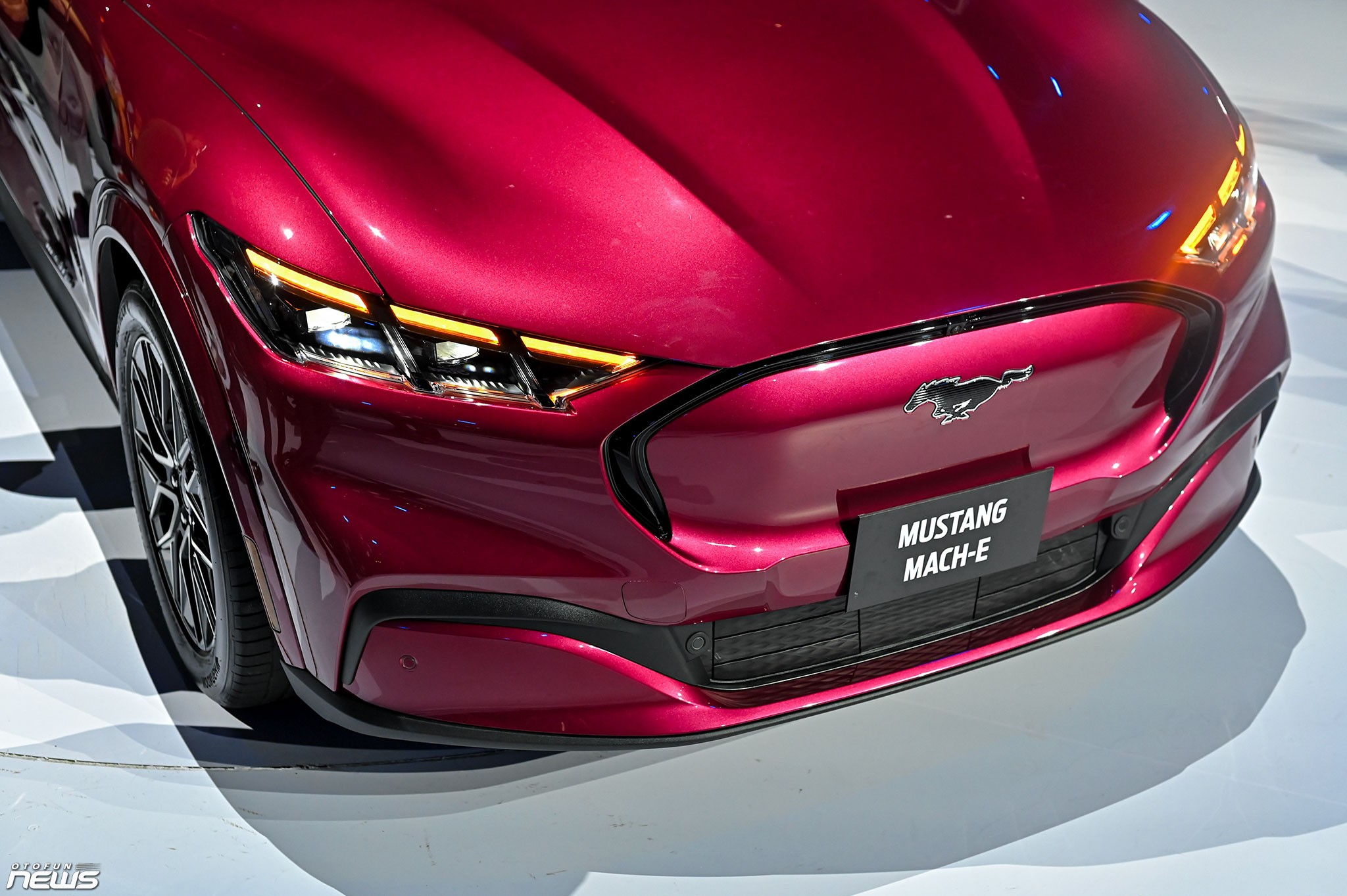 Mustang Mach - E, mẫu xe thuần điện đầu tiên của Ford đến thị trường Việt Nam Mustang Mach - E, mẫu xe thuần điện đầu tiên của Ford đến thị trường Việt Nam