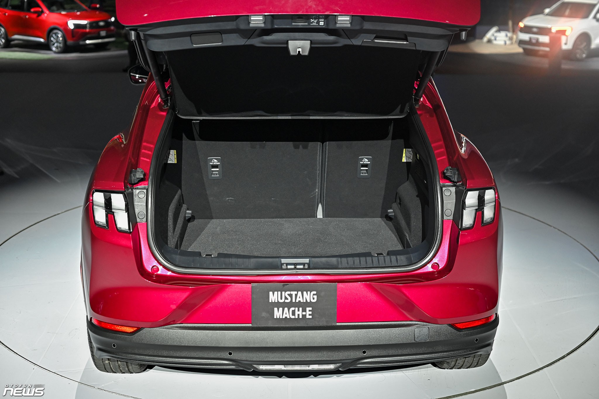 Ford Mustang Mach-E - Di sản của dòng xe cơ bắp Mỹ trong một mẫu xe SUV điện Ford Mustang Mach-E - Di sản của dòng xe cơ bắp Mỹ trong một mẫu xe SUV điện