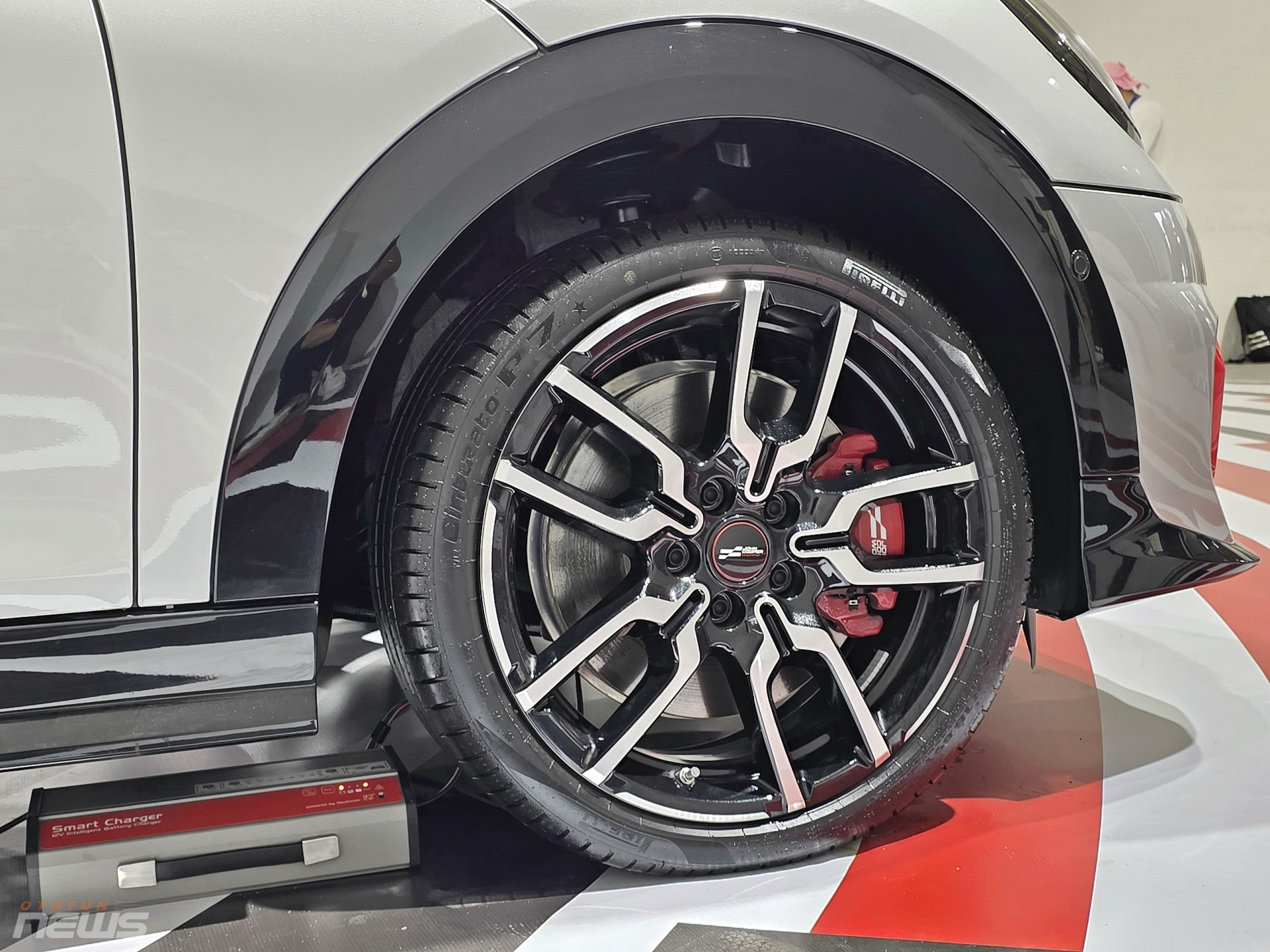 Mini John Cooper Works 3 cửa ra mắt tại Việt Nam, giá từ 2,529 tỷ đồng Mini John Cooper Works 3 cửa ra mắt tại Việt Nam, giá từ 2,529 tỷ đồng