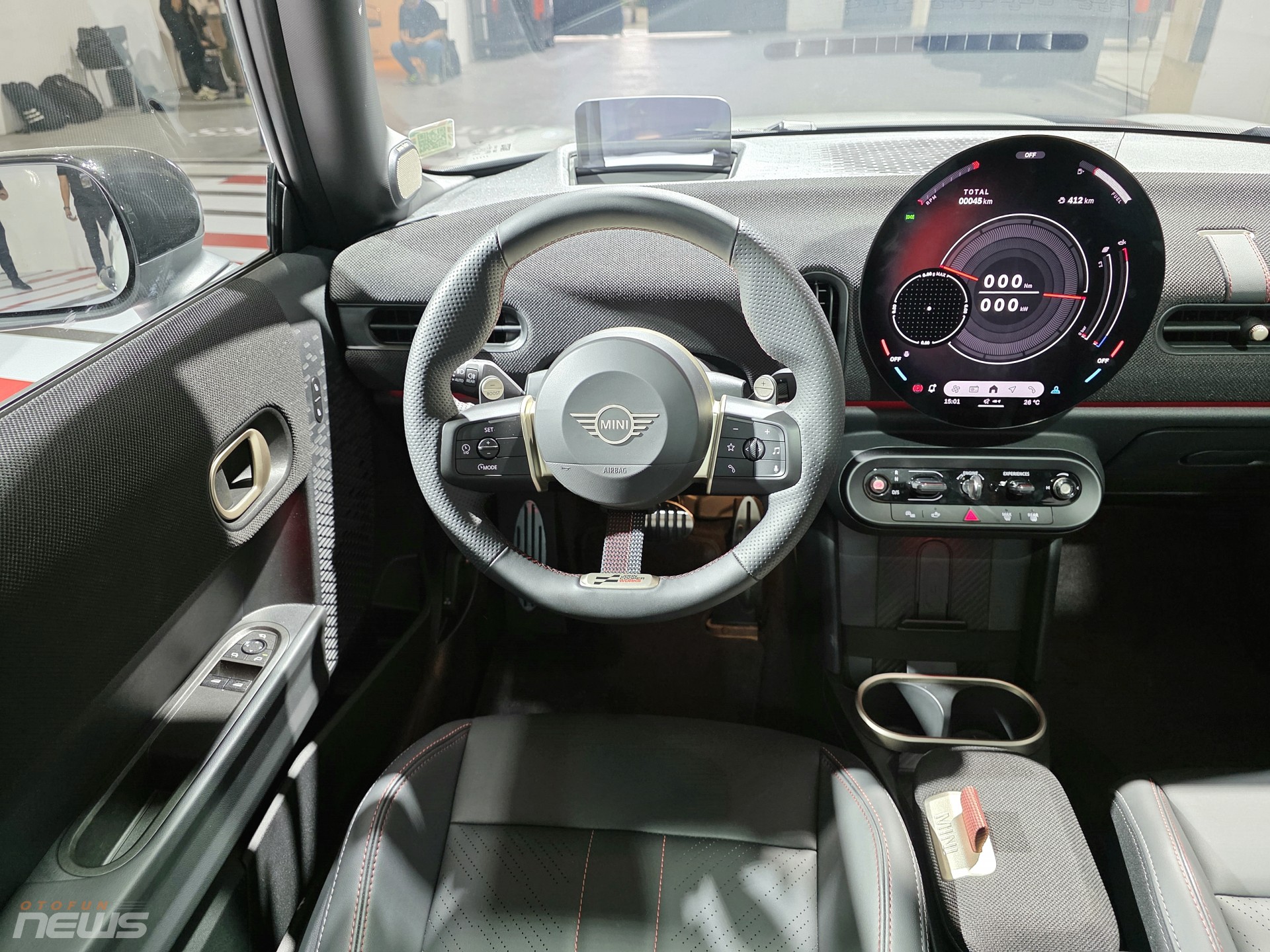 Mini John Cooper Works 3 cửa ra mắt tại Việt Nam, giá từ 2,529 tỷ đồng Mini John Cooper Works 3 cửa ra mắt tại Việt Nam, giá từ 2,529 tỷ đồng