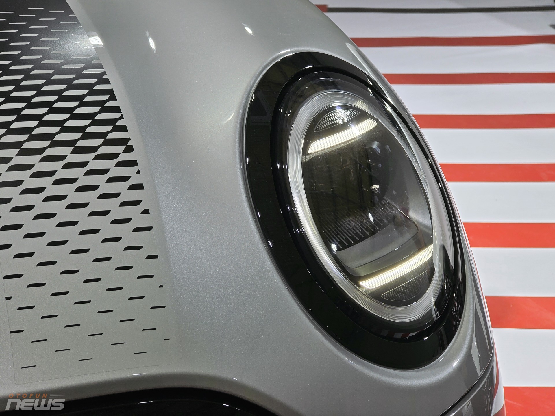 Mini John Cooper Works 3 cửa ra mắt tại Việt Nam, giá từ 2,529 tỷ đồng Mini John Cooper Works 3 cửa ra mắt tại Việt Nam, giá từ 2,529 tỷ đồng