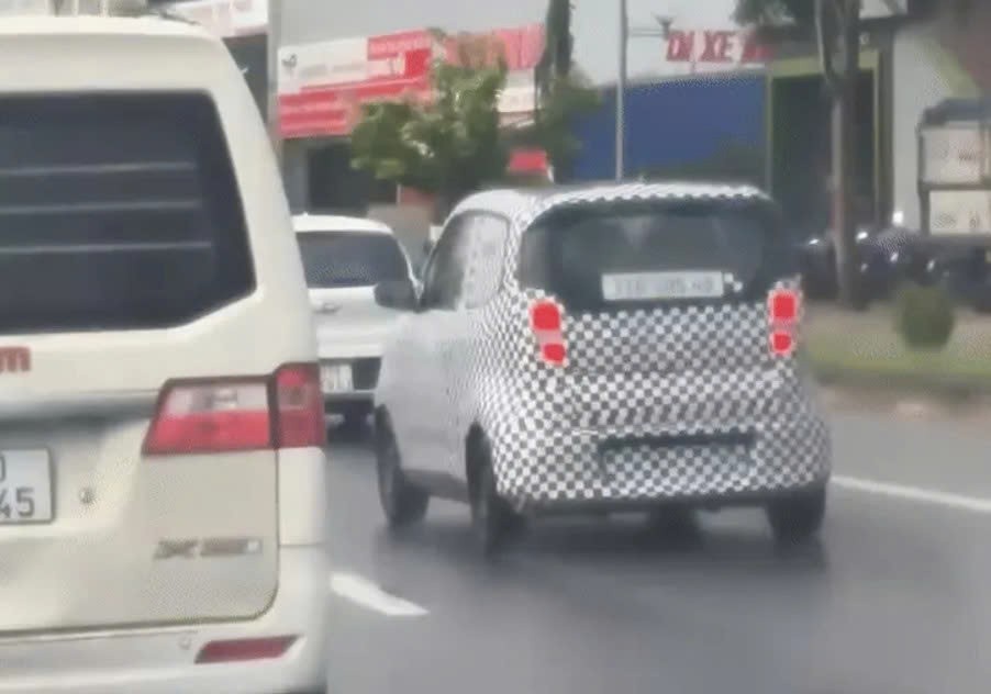 VinFast Minio Green chạy trên phố cùng chi tiết mới VinFast Minio Green chạy trên phố tại Hải Phòng