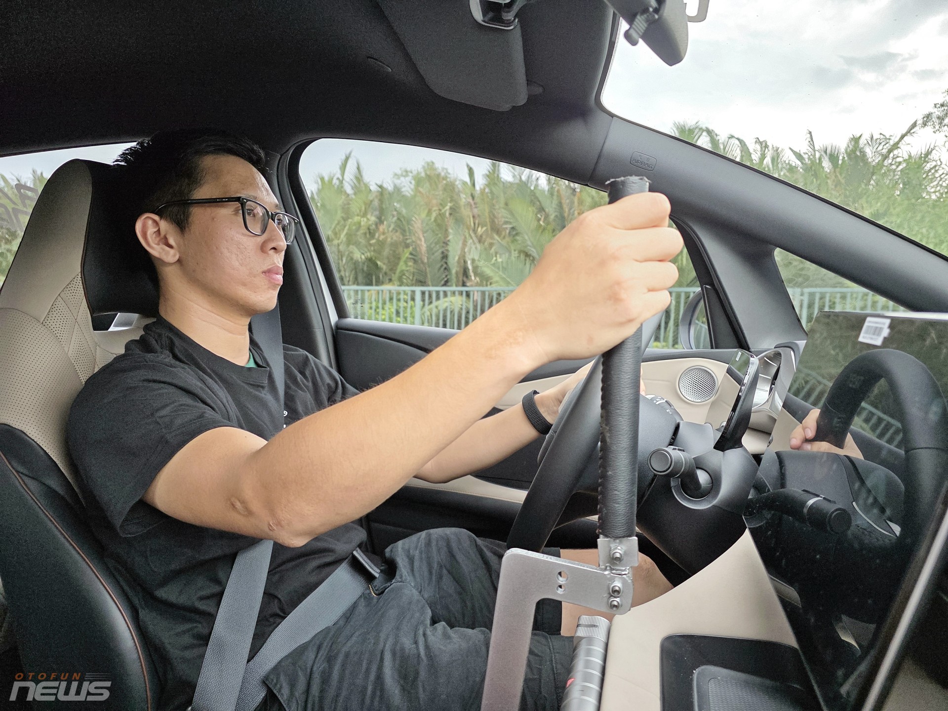 Ngắm cận cảnh BYD Dolphin của nhà vô địch VGC miền Nam 2025 Ngắm cận cảnh BYD Dolphin của nhà vô địch VGC miền Nam 2025