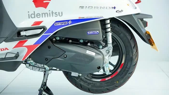 Honda Giorno+ SC35 ThaiGP bản giới hạn đầu tiên về Việt Nam Honda Giorno+ SC35 ThaiGP bản giới hạn đầu tiên về Việt Nam
