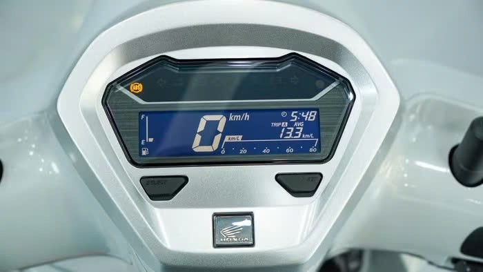 Honda Giorno+ SC35 ThaiGP bản giới hạn đầu tiên về Việt Nam Honda Giorno+ SC35 ThaiGP bản giới hạn đầu tiên về Việt Nam