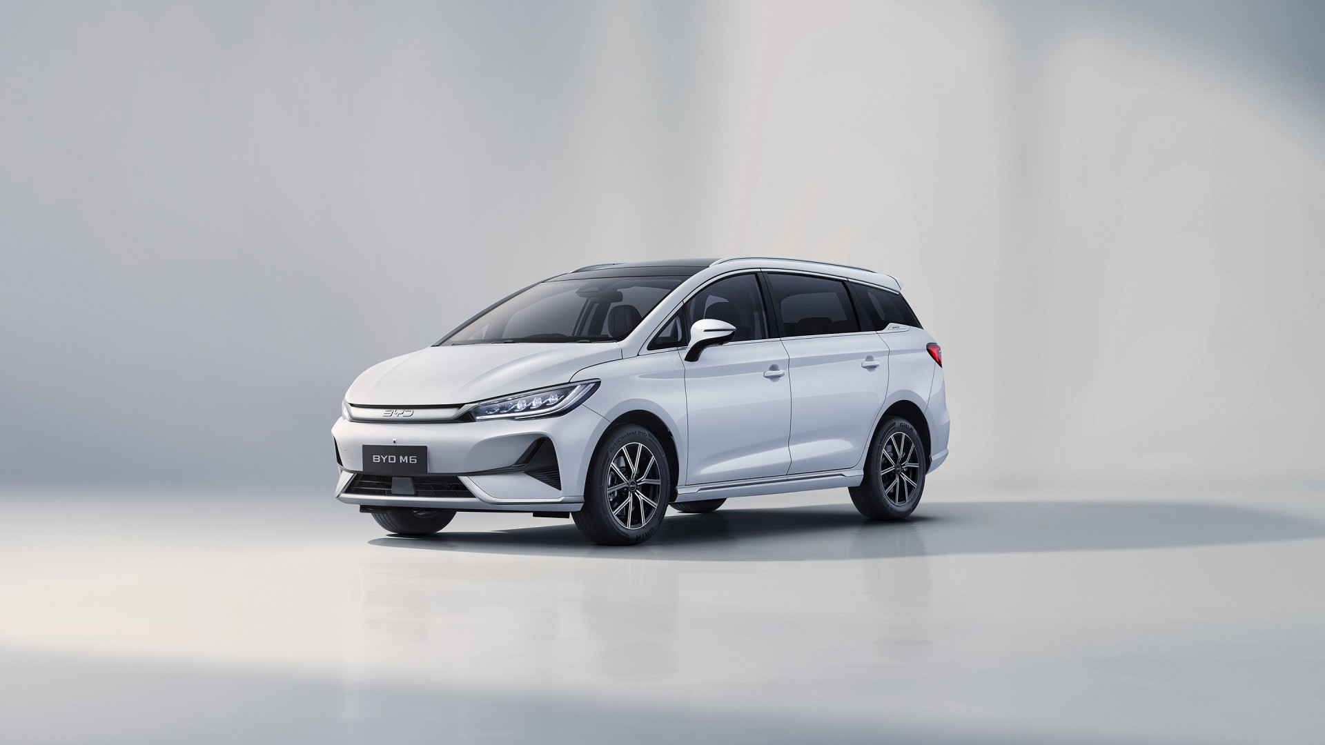 Lái thử BYD Atto 2 tại PVOIL VGC 2025 Lái thử BYD Atto 2 tại PVOIL VGC 2025