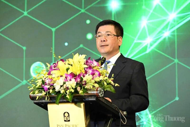 Việt Nam sẵn sàng để triển khai sử dụng xăng E10 trên toàn quốc từ ngày 1/1/2026 Việt Nam sẵn sàng để triển khai sử dụng xăng E10 trên toàn quốc từ ngày 1/1/2026