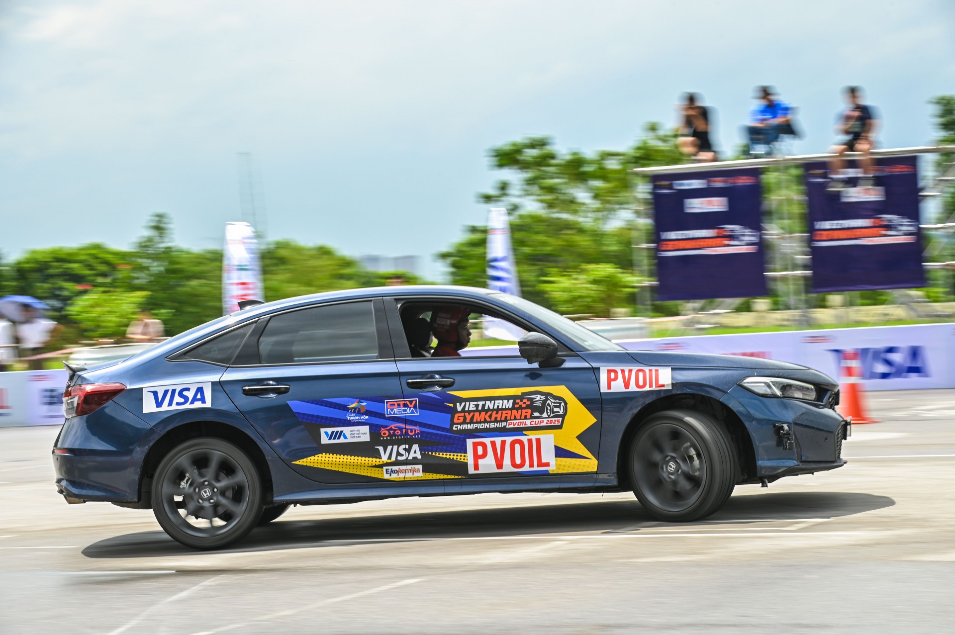 Honda Civic e: HEV RS chinh phục nhà vô địch PVOIL VGC 2025 Hạng Cầu trước như thế nào? Honda Civic e: HEV RS chinh phục nhà vô địch PVOIL VGC 2025 Hạng Cầu trước như thế nào?