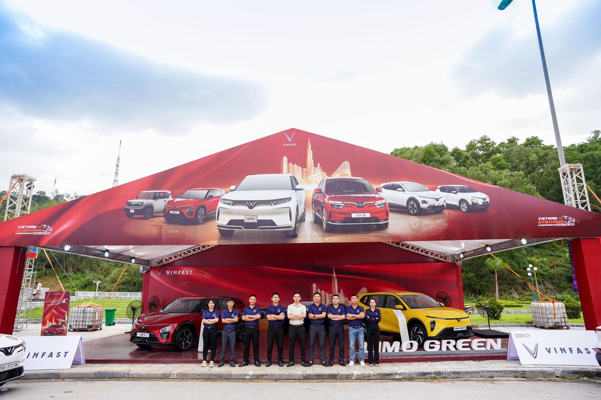 Xe ô tô điện VinFast đặc biệt thu hút người dân Thanh Hóa tại PVOIL VGC 2025 Xe ô tô điện VinFast đặc biệt thu hút người dân Thanh Hóa tại PVOIL VGC 2025