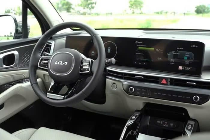 Kia Sorento 2025 lộ hình ảnh không che chắn, sắp ra mắt Việt Nam Kia Sorento 2025 lộ hình ảnh không che chắn, sắp ra mắt Việt Nam
