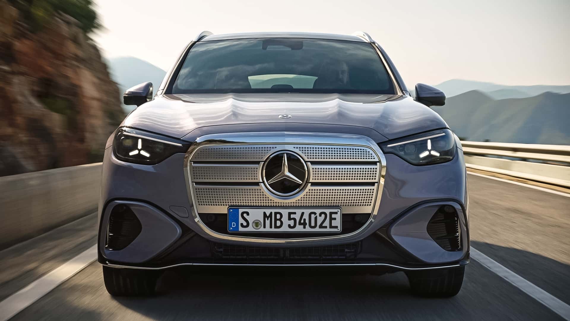 Mercedes-Benz GLC thế hệ chạy điện hoàn toàn mới chính thức ra mắt tại IAA Mobility 2025 Mercedes-Benz GLC thế hệ chạy điện hoàn toàn mới chính thức ra mắt tại IAA Mobility 2025