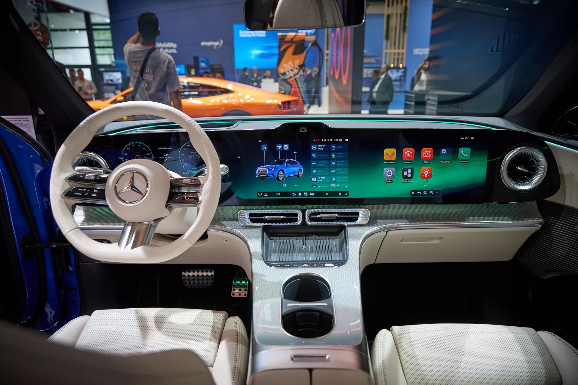 Mercedes-Benz GLC thế hệ chạy điện hoàn toàn mới chính thức ra mắt tại IAA Mobility 2025 Mercedes-Benz GLC thế hệ chạy điện hoàn toàn mới chính thức ra mắt tại IAA Mobility 2025
