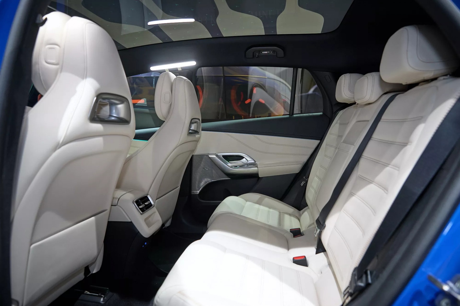 Mercedes-Benz GLC thế hệ chạy điện hoàn toàn mới chính thức ra mắt tại IAA Mobility 2025 Mercedes-Benz GLC thế hệ chạy điện hoàn toàn mới chính thức ra mắt tại IAA Mobility 2025